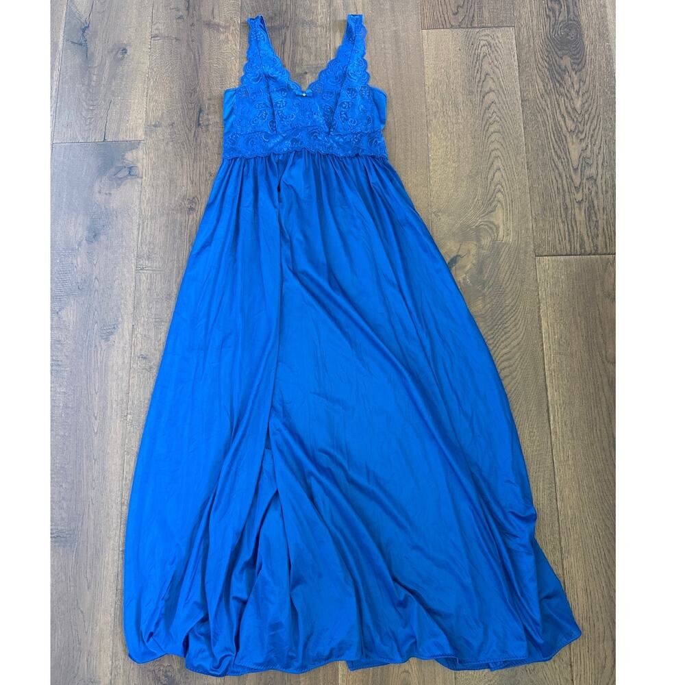 Shadowline VTG Lace Trim V-Neck Maxi Silhouette Nightgown Royal Blue Womens S
